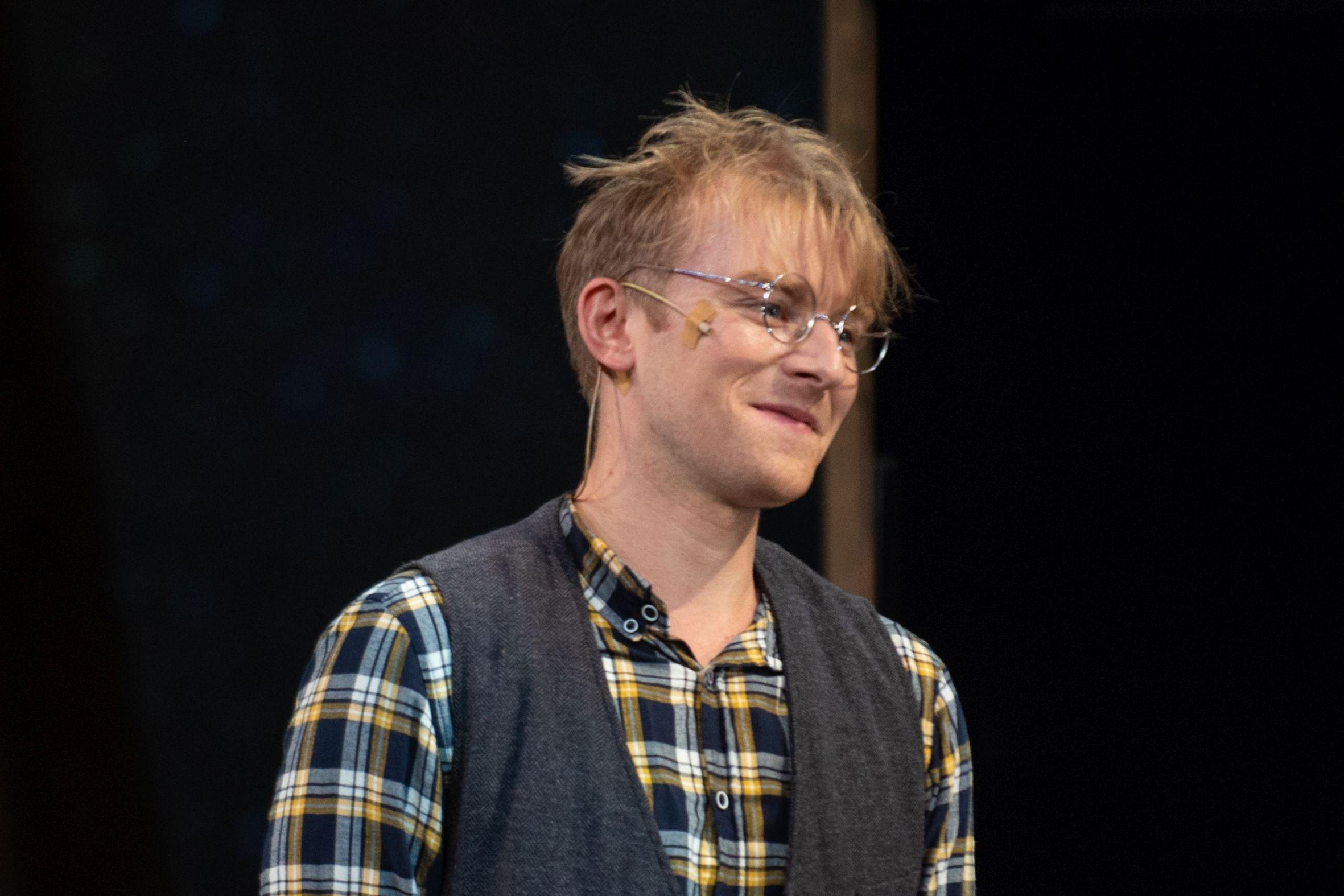 „A mi varázskönyvünk az életünk, a mi padlásunk a színház... ” – interjú Károlyi Krisztiánnal hír képe „A mi varázskönyvünk az életünk, a mi padlásunk a színház... ” – interjú Károlyi Krisztiánnal hír képe