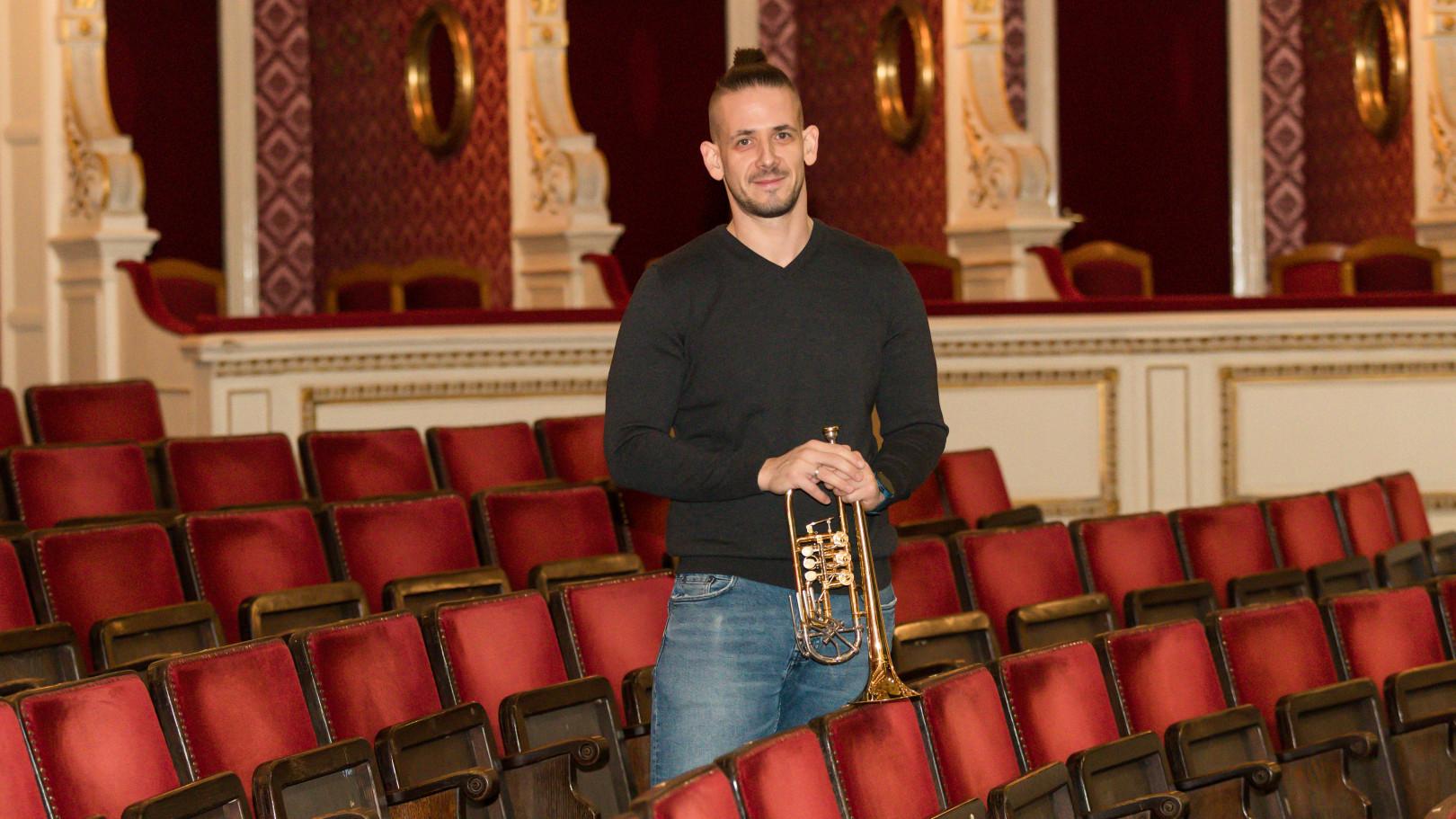 A szimfonikusok trombitása, Póti Bálint lett a színház üzemeltetési vezetője hír képe A szimfonikusok trombitása, Póti Bálint lett a színház üzemeltetési vezetője hír képe