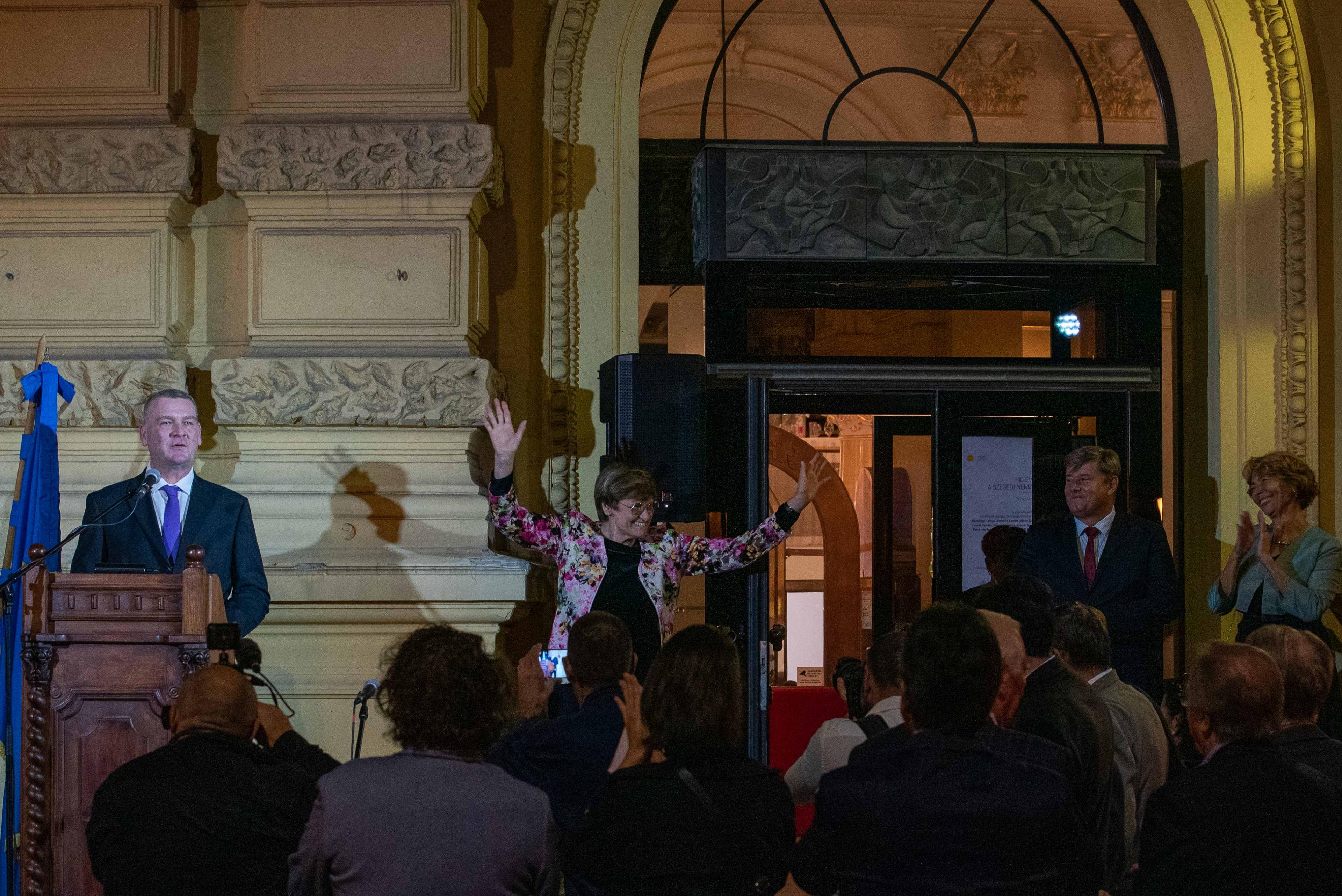 Fennállásának 140. évfordulóját ünnepelte a Szegedi Nemzeti Színház 1 Fennállásának 140. évfordulóját ünnepelte a Szegedi Nemzeti Színház 1