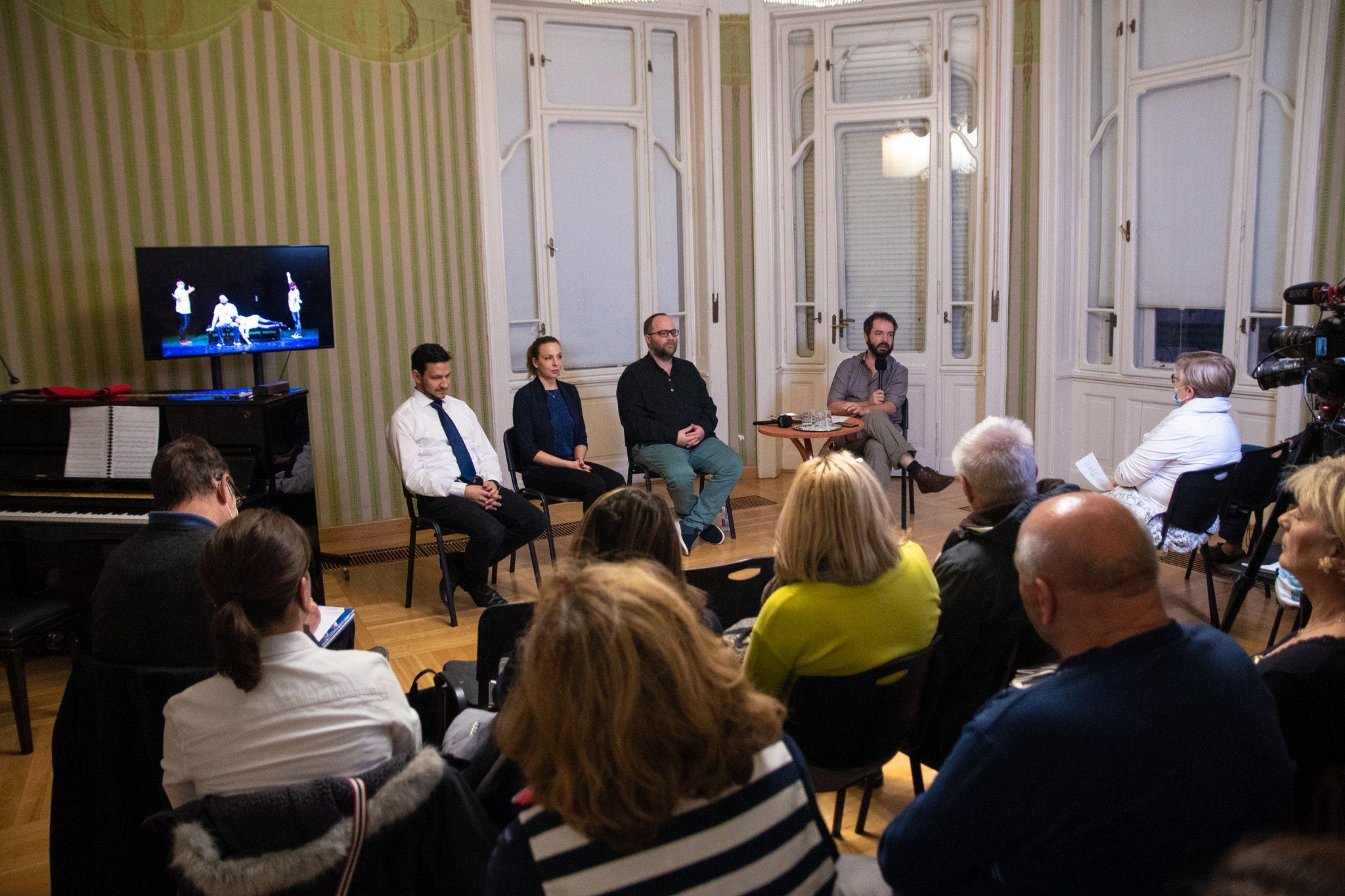 Göttinger Pál a közönségtalálkozón: Adtunk egy sallert az operának! hír képe Göttinger Pál a közönségtalálkozón: Adtunk egy sallert az operának! hír képe