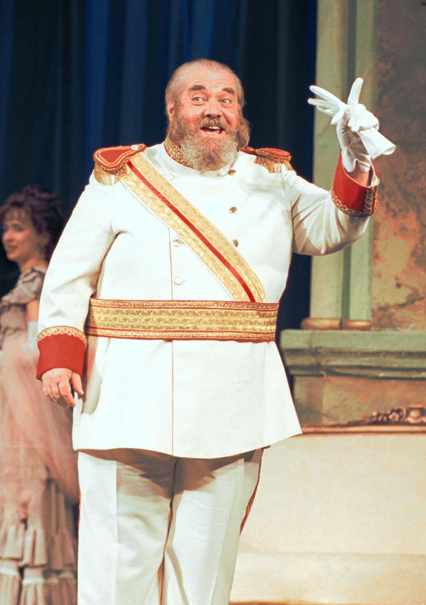 Isten éltesse Király Leventét! 1 Isten éltesse Király Leventét! 1