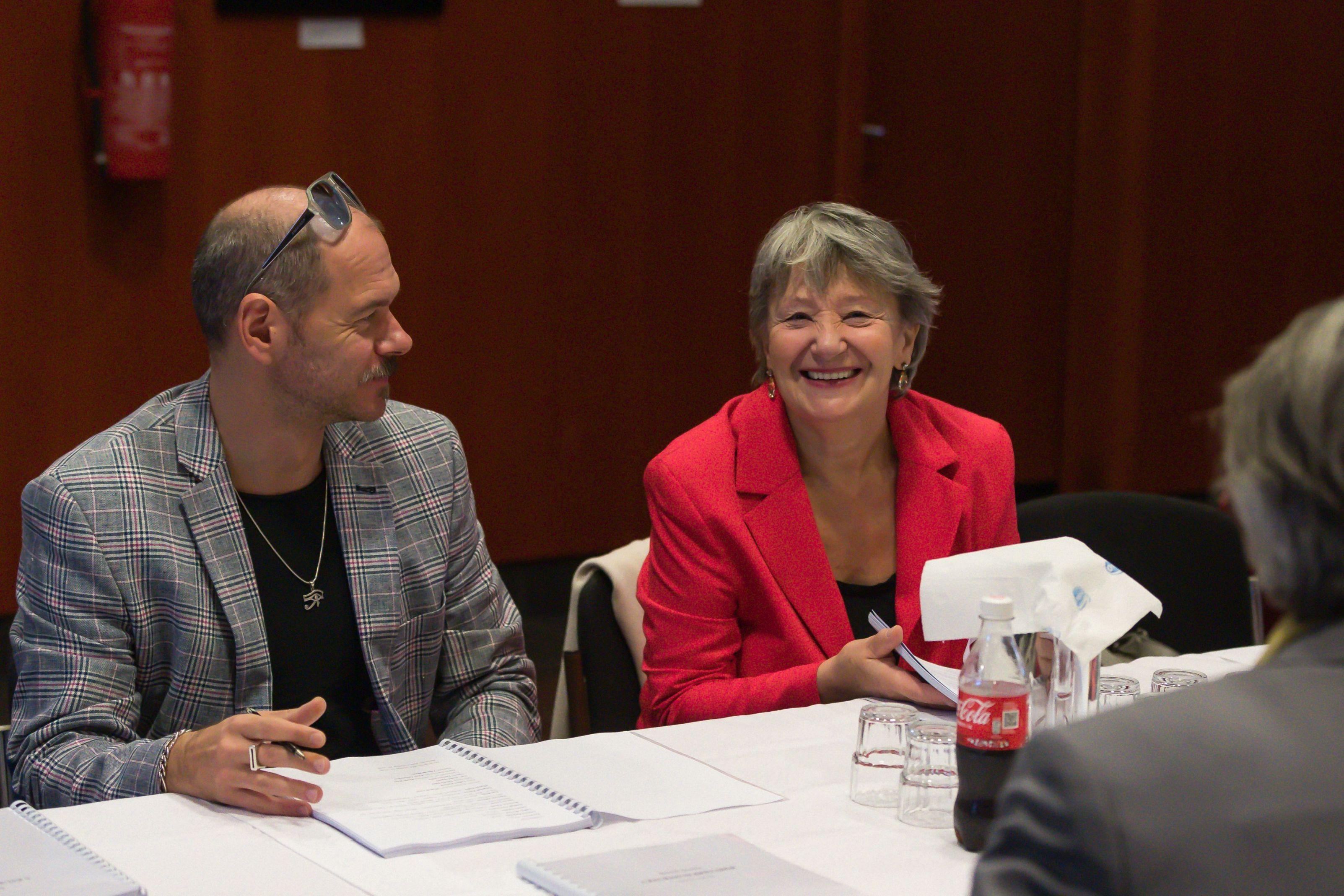 Készül A kaukázusi krétakör a Kisszínházban 2 Készül A kaukázusi krétakör a Kisszínházban 2