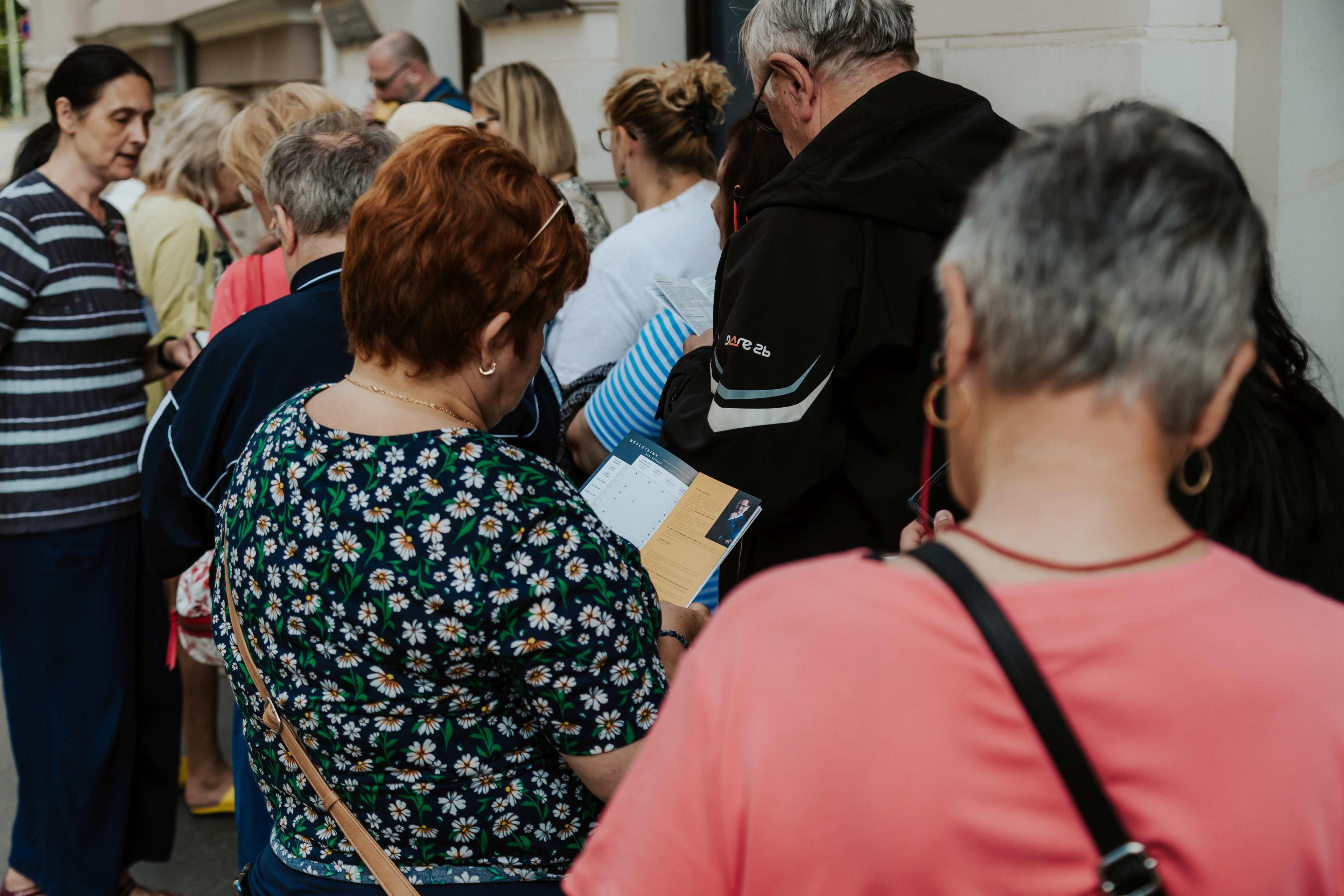 Megkezdődött az előbérletezés 2 Megkezdődött az előbérletezés 2