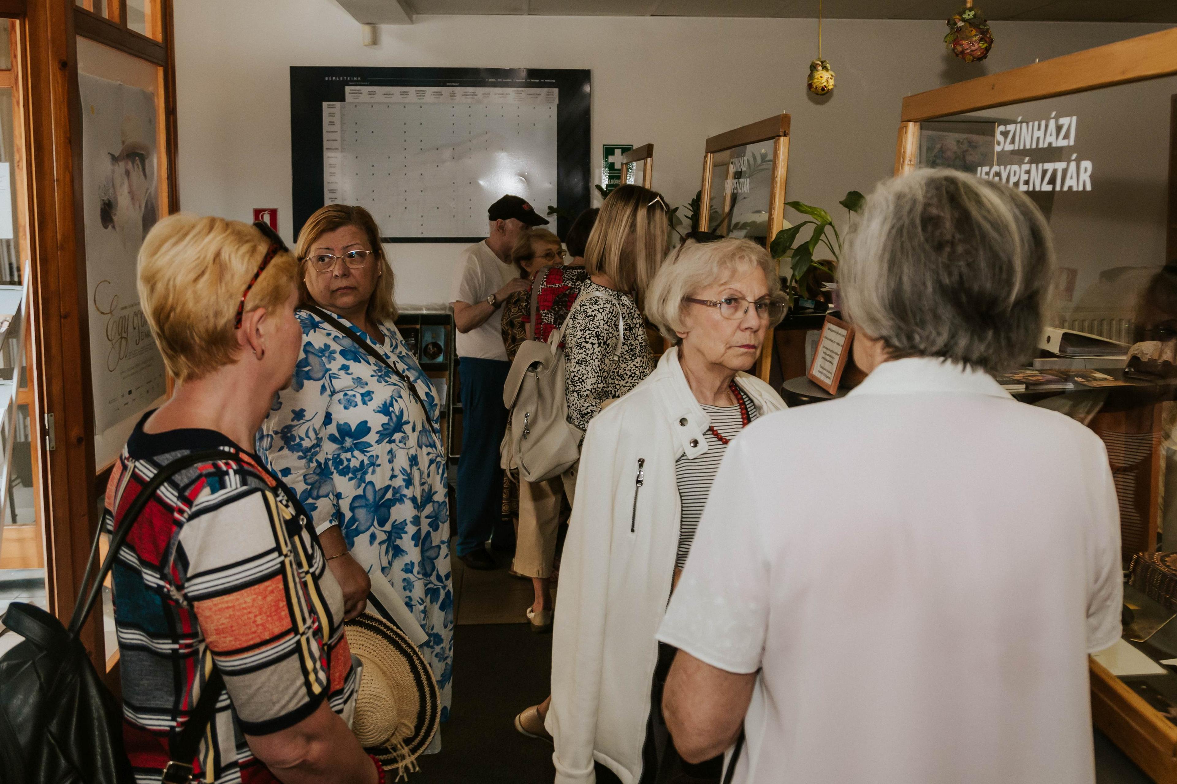 Megkezdődött az előbérletezés fotógaléria képe 4 Megkezdődött az előbérletezés fotógaléria képe 4