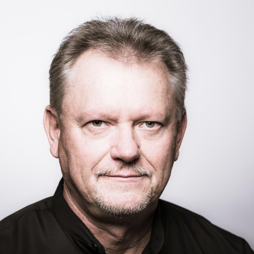 Somló Gábor új kötete az Ünnepi Könyvhéten hír képe Somló Gábor új kötete az Ünnepi Könyvhéten hír képe