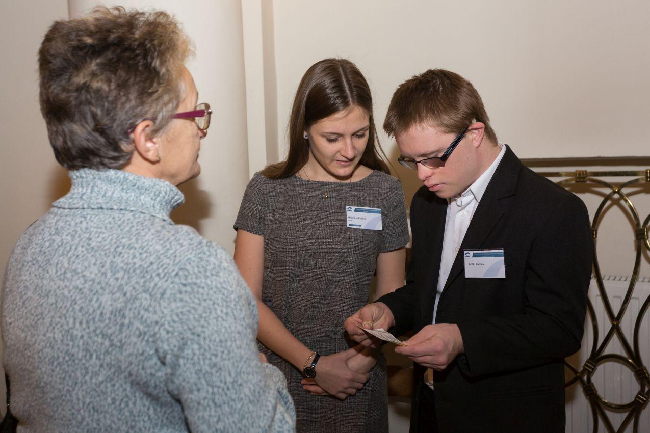 Színházunk a megváltozott munkaképességű fiatalokért 2 Színházunk a megváltozott munkaképességű fiatalokért 2