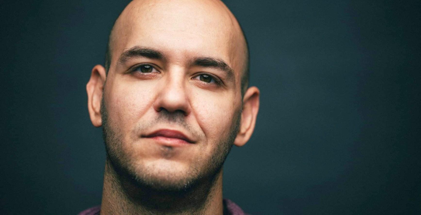 Tükröt tart ez a társadalomnak. Minden benne van, ami a való életben is hír képe Tükröt tart ez a társadalomnak. Minden benne van, ami a való életben is hír képe