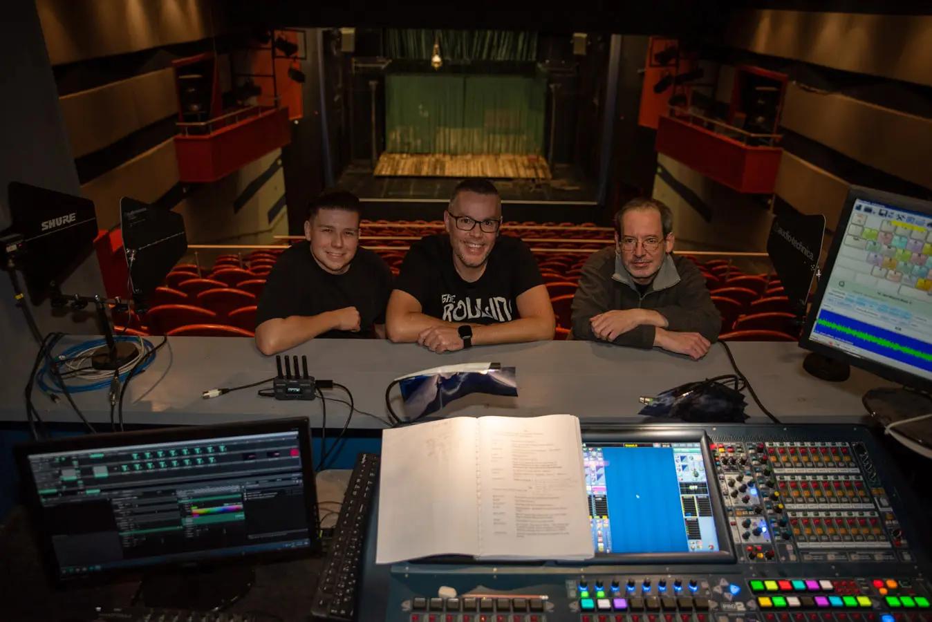 Hangosítótár – Kisszínház