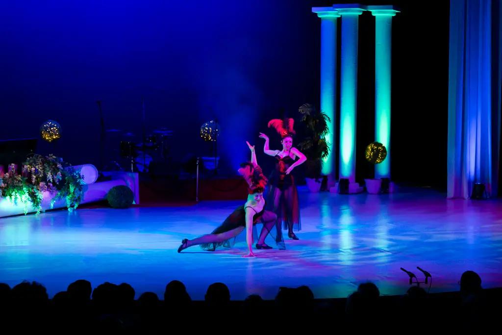 A 2024/2025-ös színházi évad Dömötör-díjasai 1 A 2024/2025-ös színházi évad Dömötör-díjasai 1