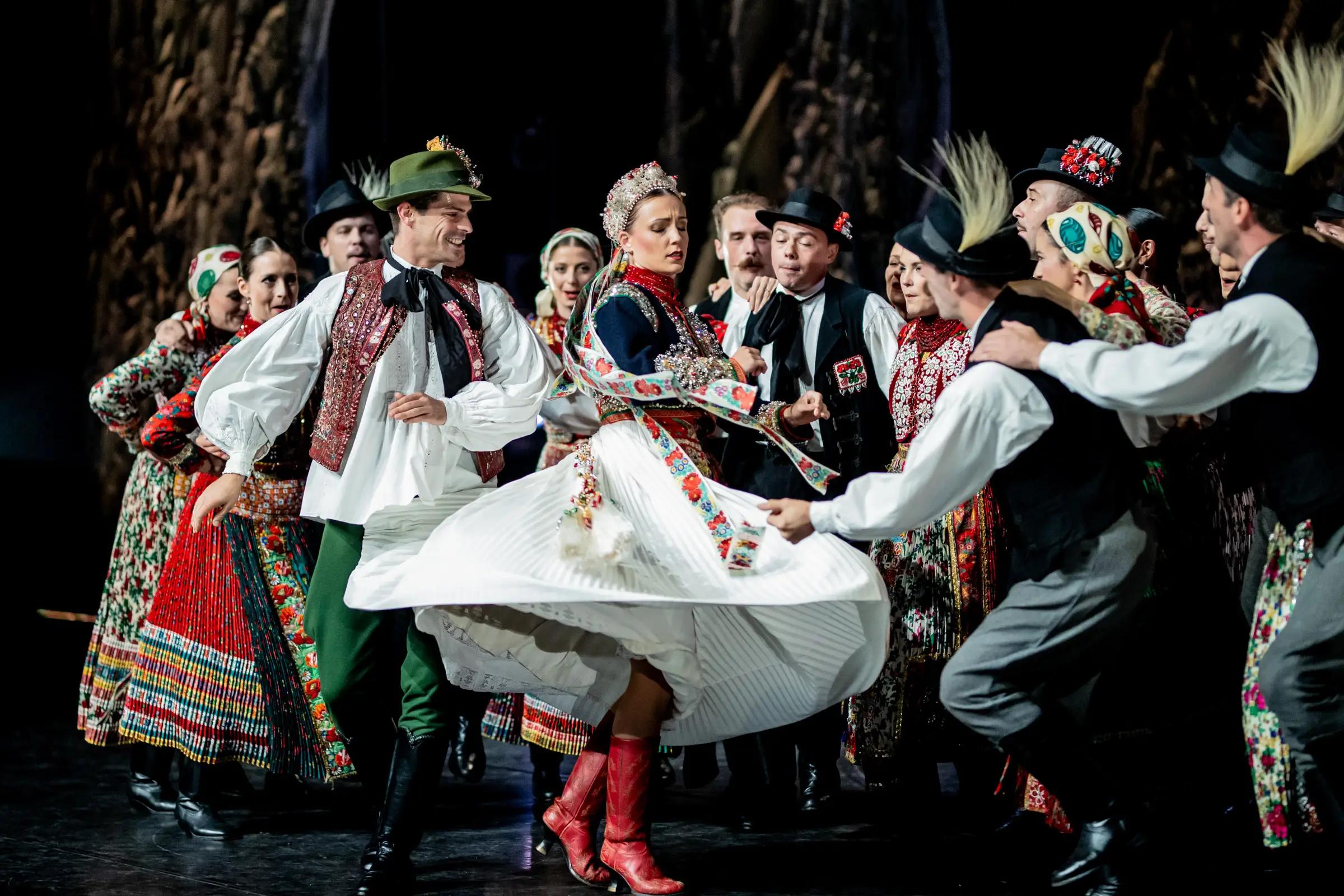 A hűtlen feleség 4 A hűtlen feleség 4