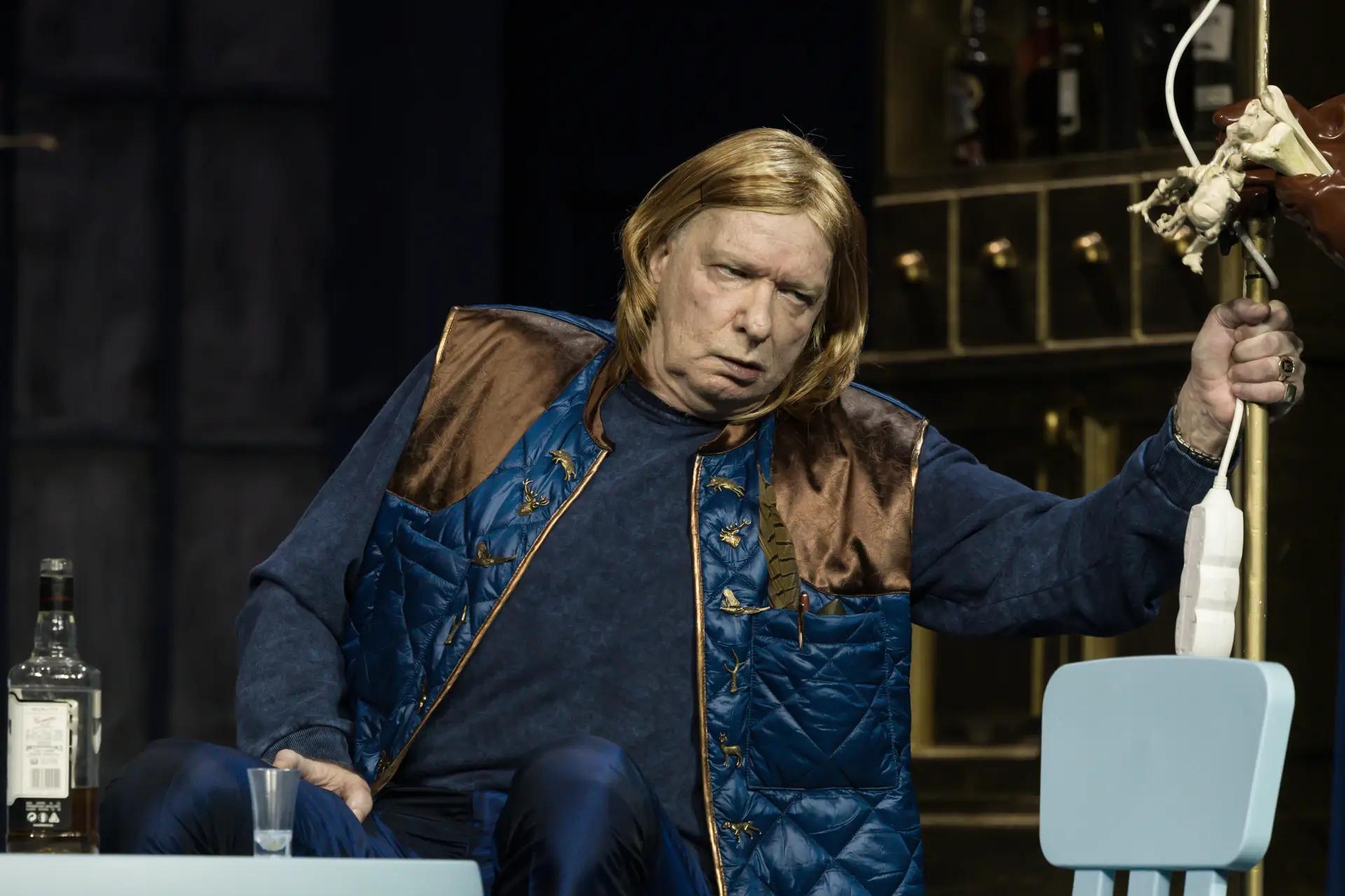 A revizor 2 A revizor 2