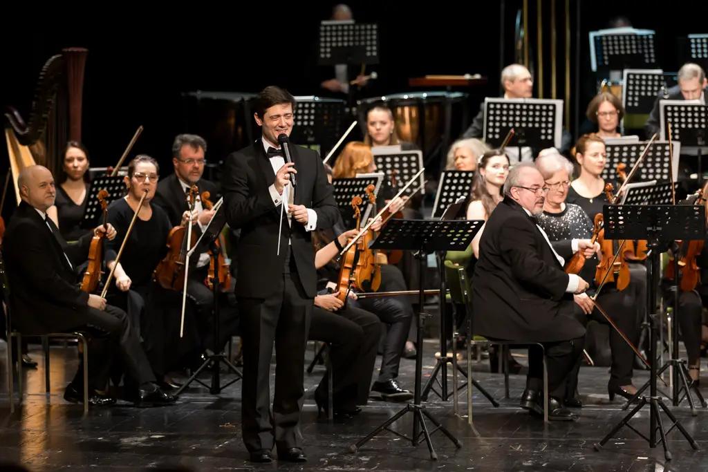 Parasztbecsület / Bajazzók 1 Parasztbecsület / Bajazzók 1