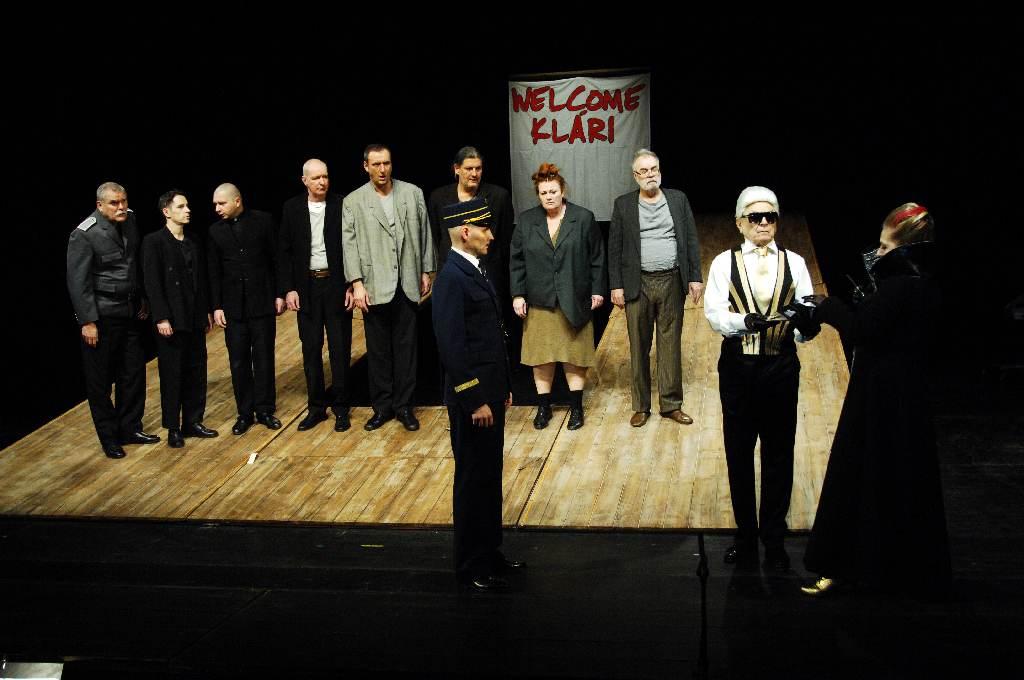 Az öreg hölgy látogatása fotógaléria képe 4 Az öreg hölgy látogatása fotógaléria képe 4