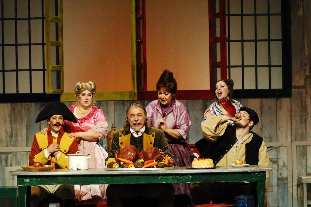 Farsangi kalamajka, avagy A torkos csütörtök 3 Farsangi kalamajka, avagy A torkos csütörtök 3