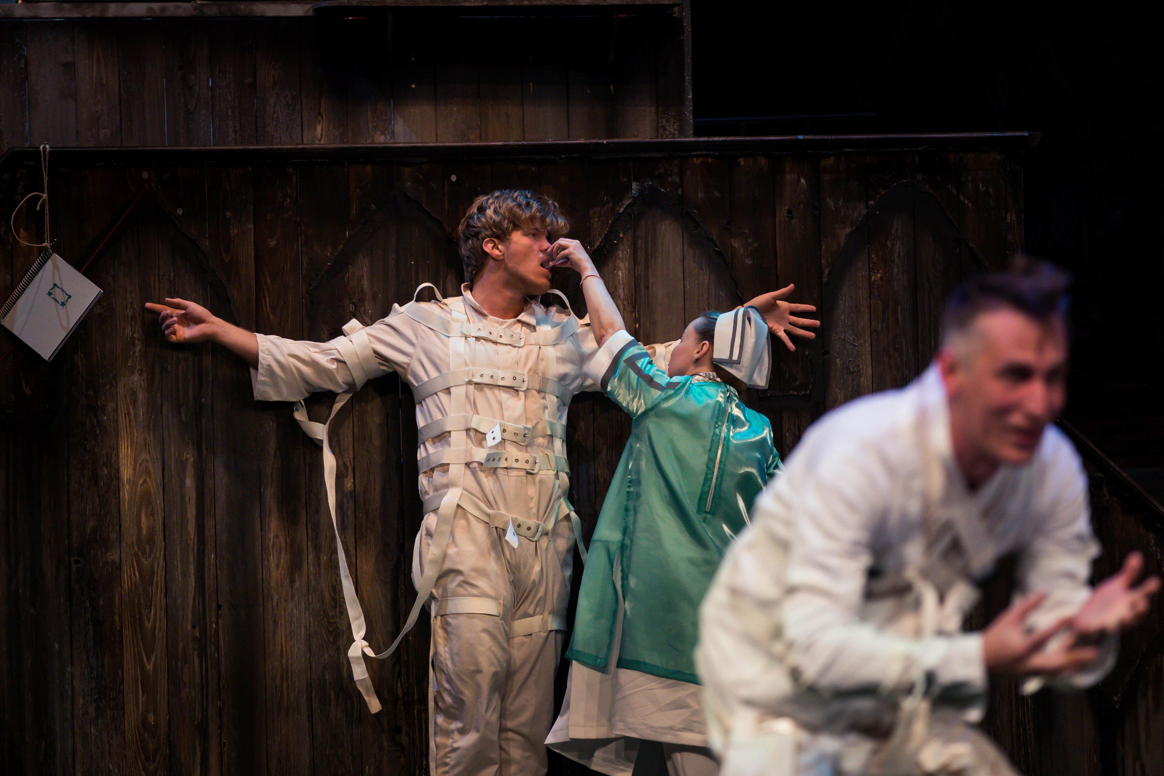 Kakukkfészek 3 Kakukkfészek 3