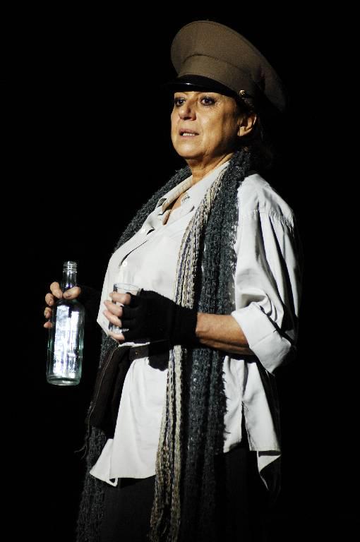 Kurázsi mama és gyermekei fotógaléria képe 4 Kurázsi mama és gyermekei fotógaléria képe 4