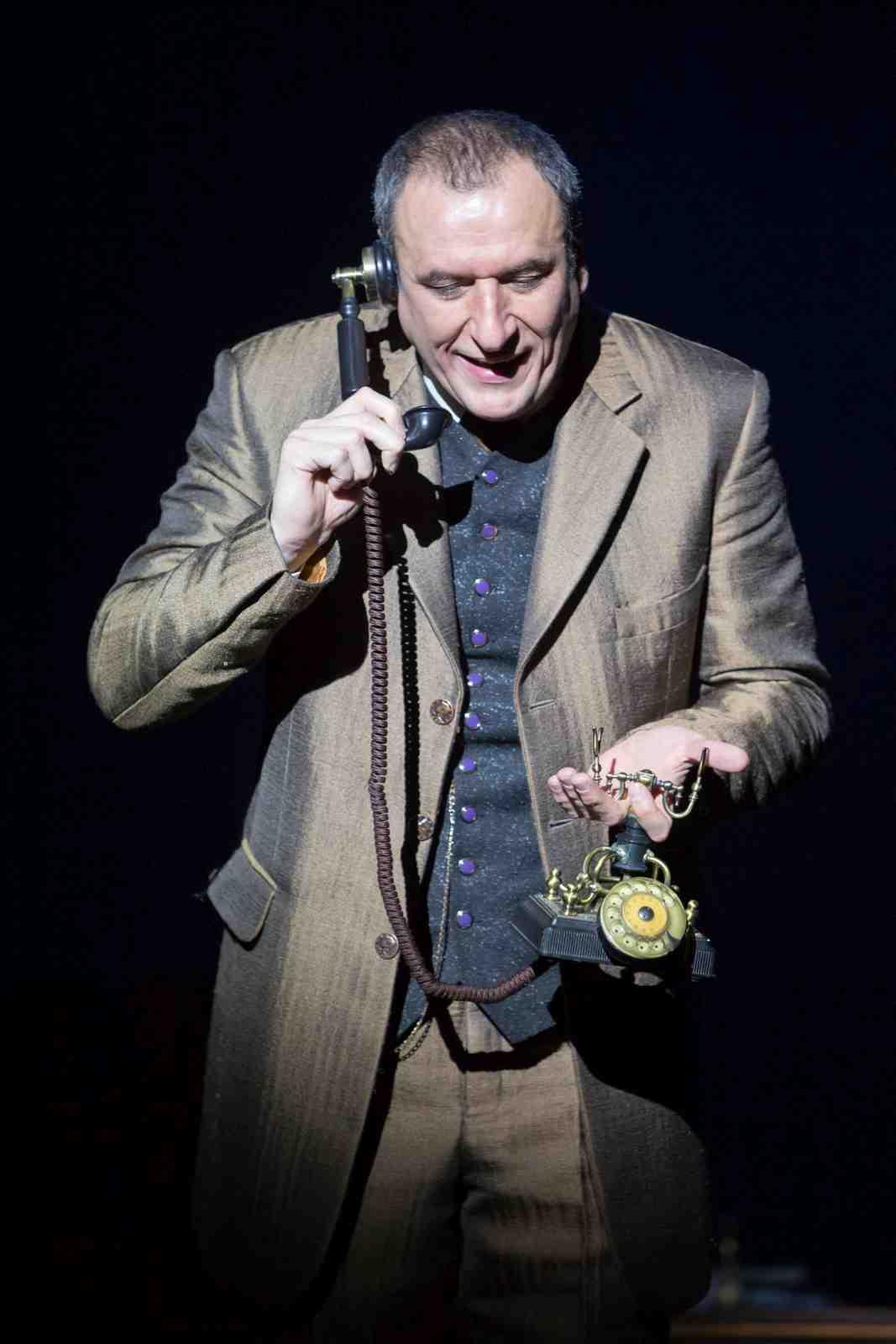 Színház / Az Ibolya 3 Színház / Az Ibolya 3