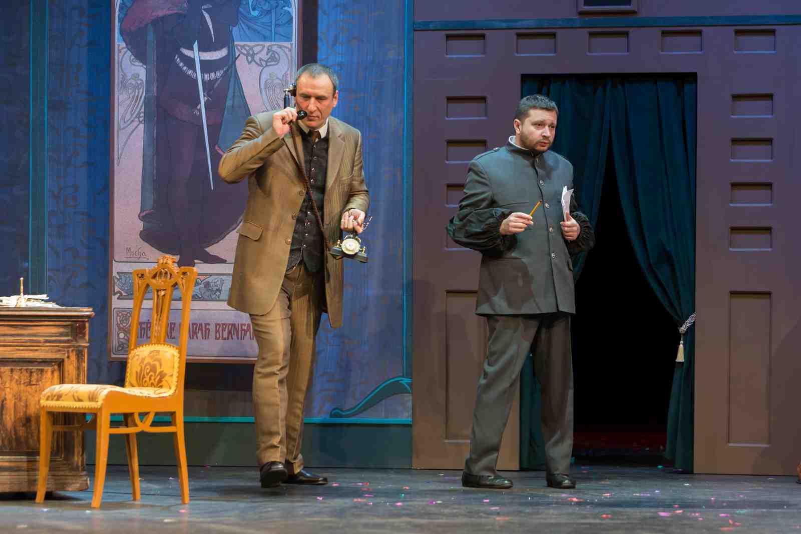 Színház / Az Ibolya 4 Színház / Az Ibolya 4