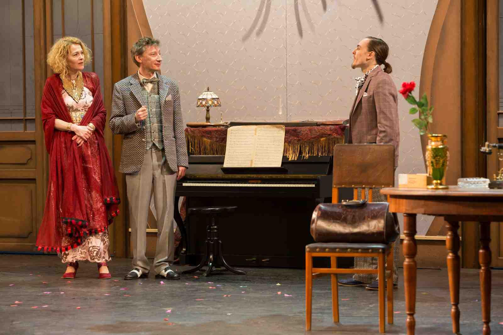 Színház / Marsall 2 Színház / Marsall 2